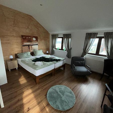 Pension Westerhuesen Magdeburg Exterior foto